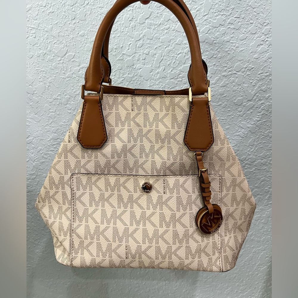 Michael Kors Signature Vanilla Satchel Bag